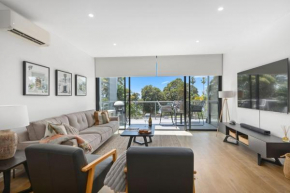 Addison's Escape - A Breezy Beachfront Beauty